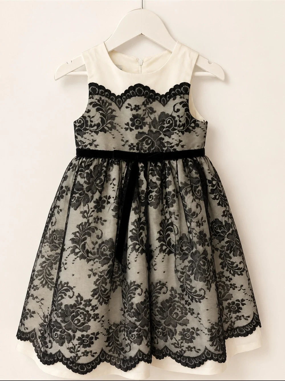 Bonnie Baby Black Lace Overlay Special Occasion Dress Size 4 EUC
